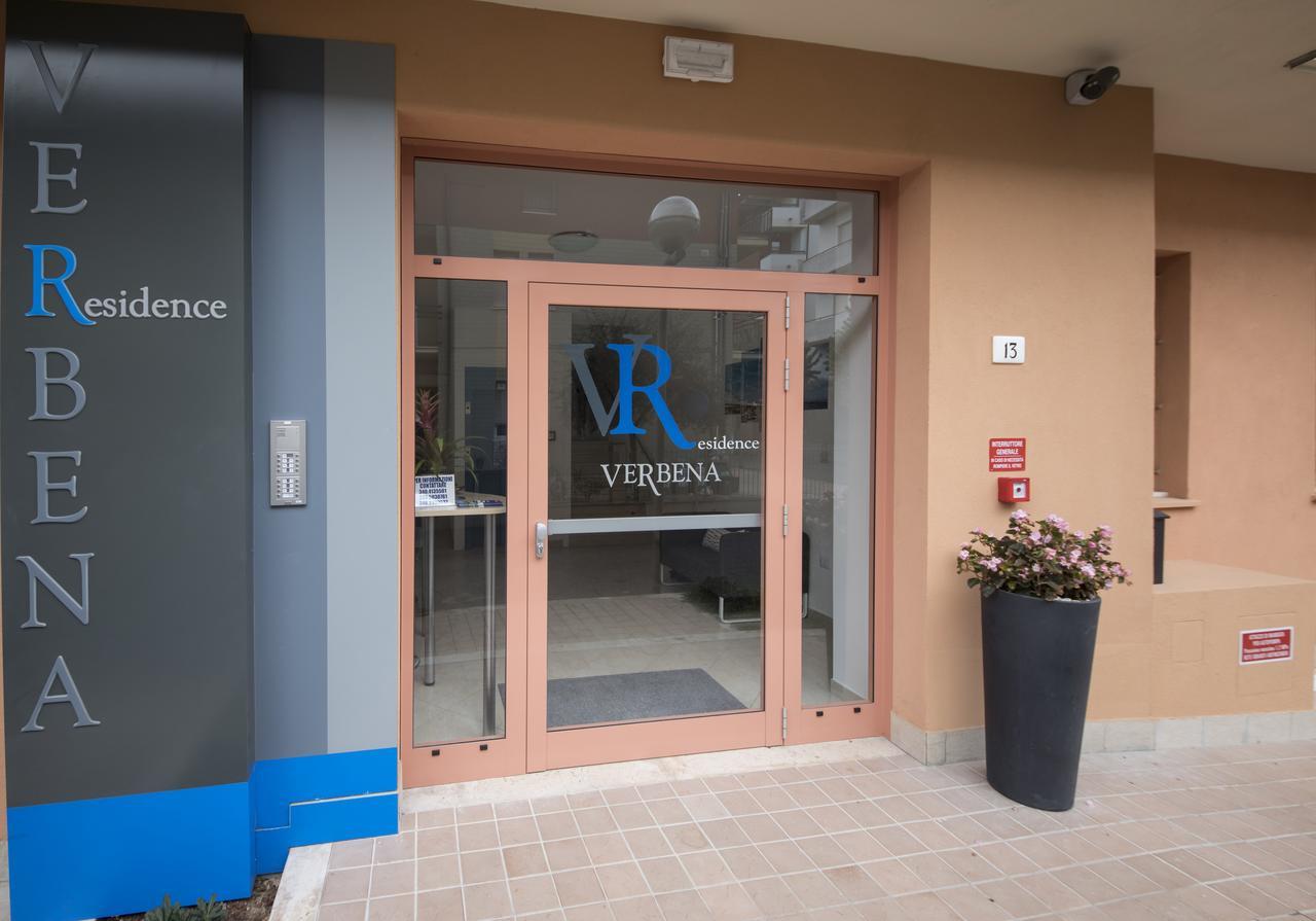Residence Verbena Rimini Bagian luar foto