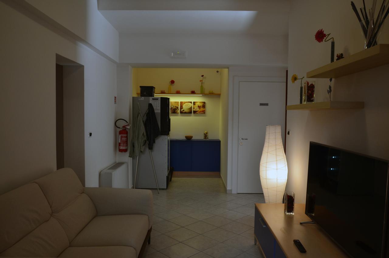 Residence Verbena Rimini Bagian luar foto