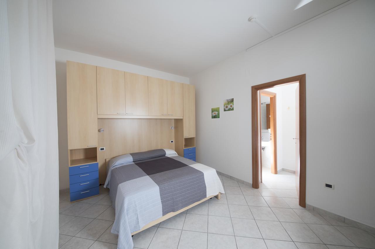 Residence Verbena Rimini Bagian luar foto
