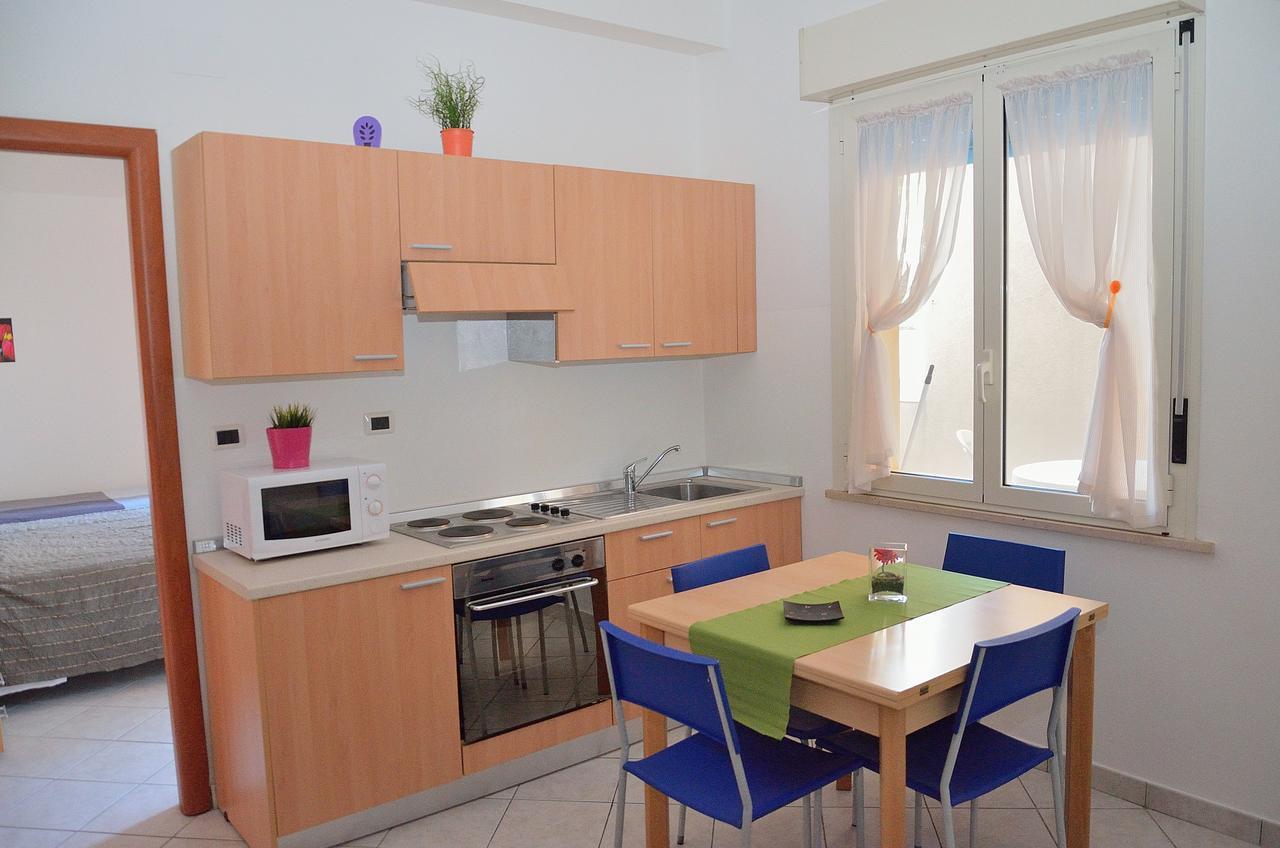 Residence Verbena Rimini Bagian luar foto