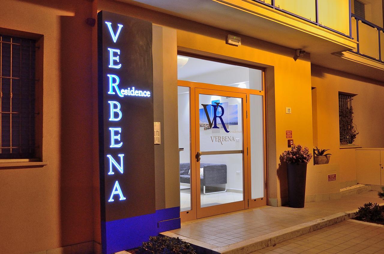 Residence Verbena Rimini Bagian luar foto