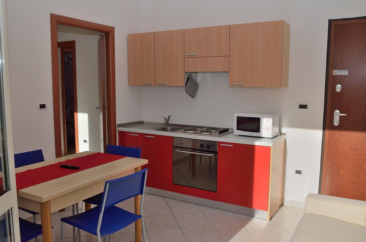 Residence Verbena Rimini Bagian luar foto